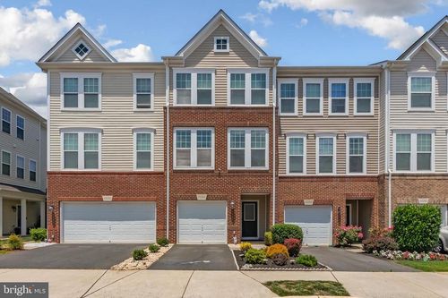 43284 Novi Ter, ASHBURN, VA, 20147-6800 | Card Image