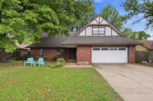 403 E Rogers Dr, Stillwater, OK, 74075-1627 | Card Image