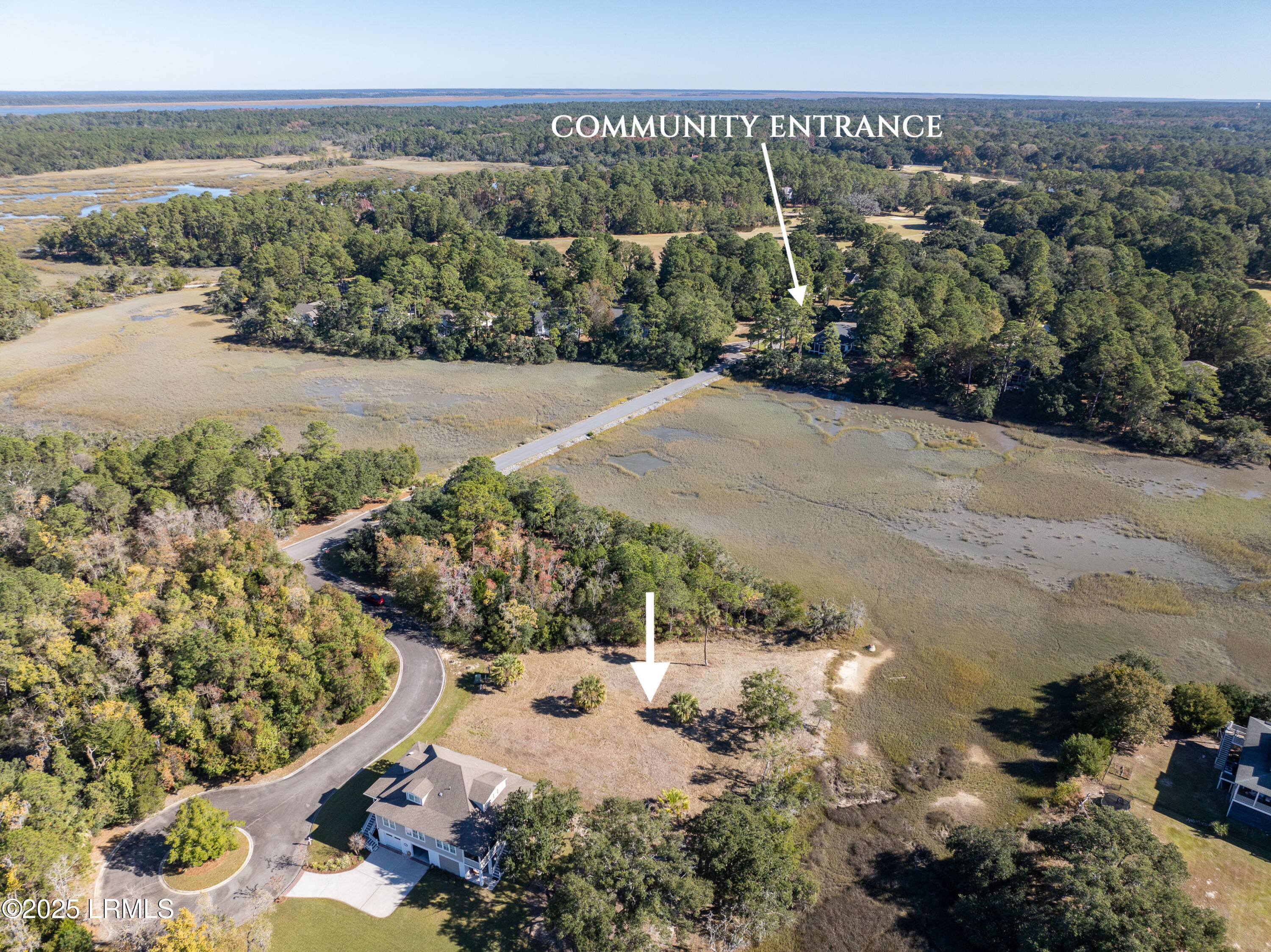 Land in Beaufort 4