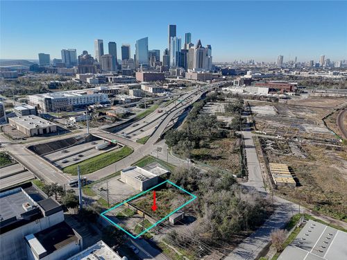 1109 Hardy St, Houston, TX, 77020-2009 | Card Image
