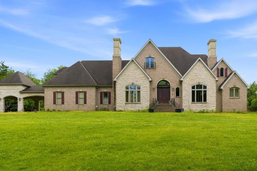 22 Timberwood Dr, Simpsonville, KY, 40067-5402 | Card Image