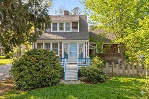 136 Leonard Street, Gloucester, MA, 01930 | Card Image