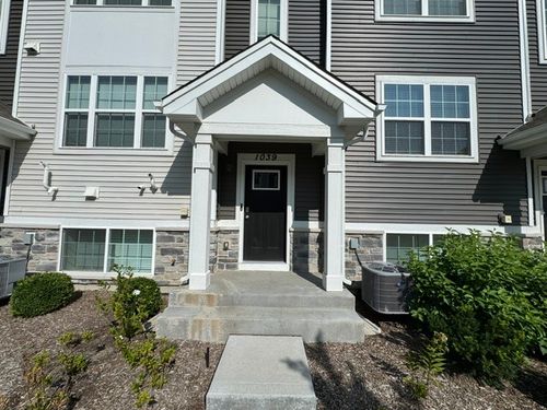 1039 Briar Glen Ct, Hampshire, IL, 60140-1029 | Card Image