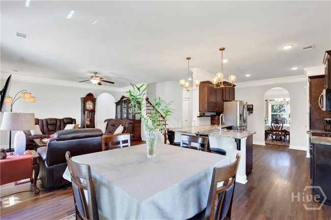 Views of Breakfast room; Breakfast Bar; Kitchen; Great Room | Image 19