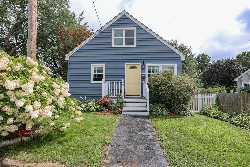 Upham St, Lowell, MA 01851