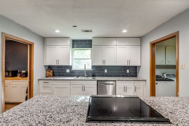 1001 Windsor Dr, House other with 3 bedrooms, 2 bathrooms and null parking in Sherman TX | Image 13
