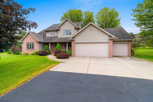3386 Hawkeye Court, SUAMICO, WI, 54313 | Card Image
