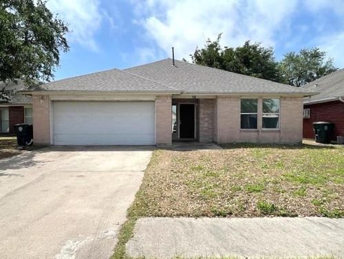 14 Clara Barton Ln, Galveston, TX, 77551-1104 | Card Image