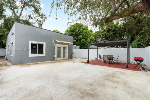 c-1850 Nw 92nd St, Miami, FL, 33147-3134 | Card Image