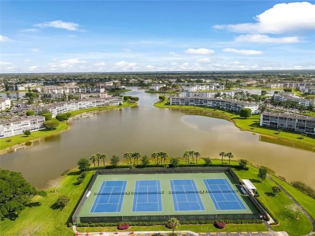 82 Dorset B, Condo with 2 bedrooms, 2 bathrooms and null parking in Boca Raton FL | Image 37