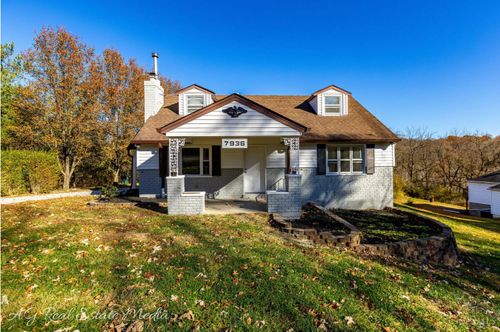 7936 Eagle Creek Rd, Cincinnati, OH, 45247-2418 | Card Image