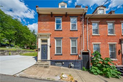 1502 Boyle St, House other with 4 bedrooms, 2 bathrooms and 2 parking in Central North Side PA | Image 1