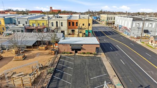 121 S Austin Ave, Denison, TX, 75020-3004 | Card Image