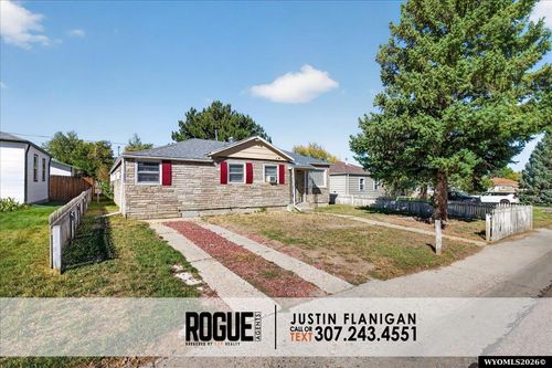 2008 S Poplar St, Casper, WY, 82601-5206 | Card Image