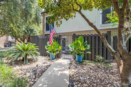 4815 Huron Dr, Pensacola, FL, 32507-8740 | Card Image
