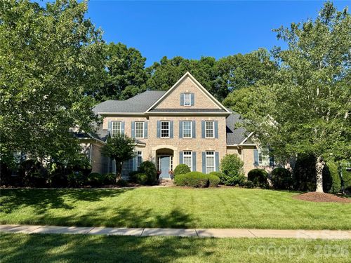 3422 Delamere Dr, Matthews, NC, 28104-6866 | Card Image