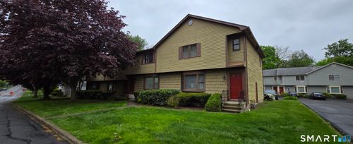 b2-365 Glendale Ave, Bridgeport, CT, 06606-2767 | Card Image