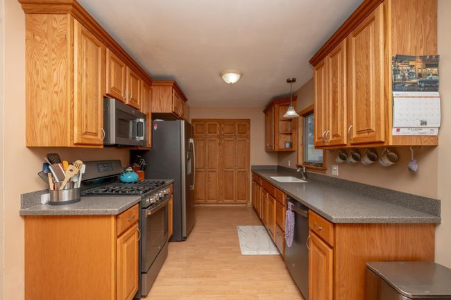 230 N Black Eagle Dr, House other with 5 bedrooms, 3 bathrooms and null parking in Mankato MN | Image 6