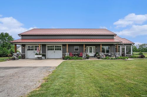 13675 County Road 44, Millersburg, IN, 46543-9726 | Card Image
