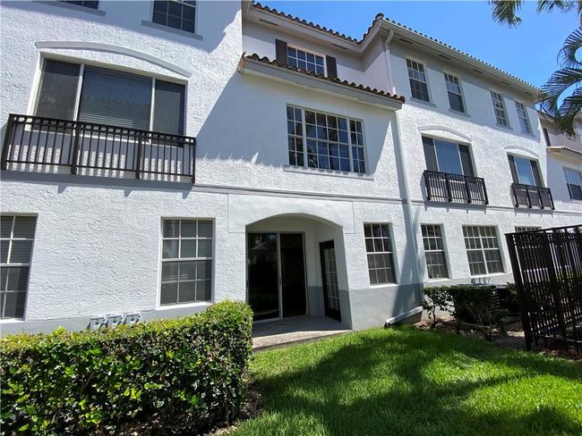 APT-1711 - 735 Sw 148 Th Ave, Condo with 2 bedrooms, 1 bathrooms and null parking in Davie FL | Image 28