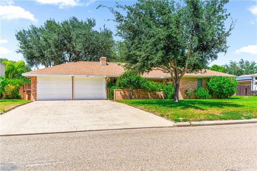 1227 Chris Cir, Edinburg, TX, 78539-6015 | Card Image