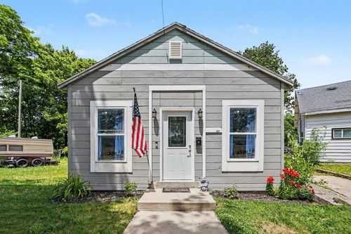 307 E Telegraph St, Dowagiac, MI, 49047-1355 | Card Image