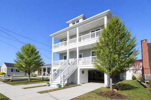 405 N Dudley Ave, Ventnor, NJ, 08406 | Card Image