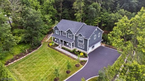 93 Morristown Rd, Gillette, NJ, 07933-1501 | Card Image