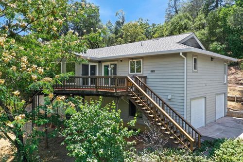 19221 Wolf Creek Rd, Grass Valley, CA, 95949-6913 | Card Image