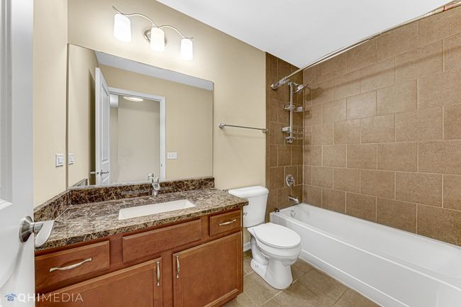 1253 Danforth Ct, Townhouse with 3 bedrooms, 3 bathrooms and 2 parking in Vernon Hills IL | Image 17