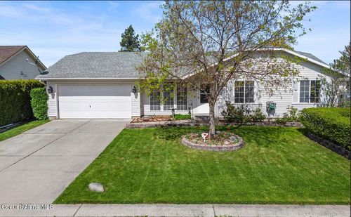 2615 N Wickiup Dr, Post Falls, ID, 83854-6667 | Card Image