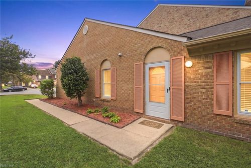4808 Deming Ct, Virginia Beach, VA, 23462-7207 | Card Image