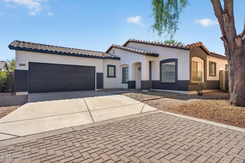 2587 E Riviera Dr, Chandler, AZ, 85249-4811 | Card Image