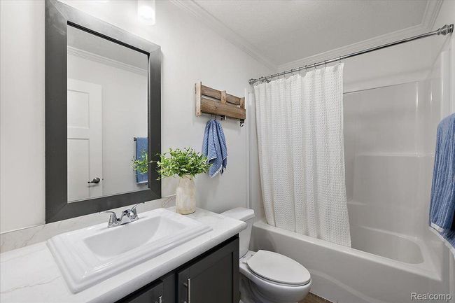 4408 Maple Leaf Trl, House other with 3 bedrooms, 2 bathrooms and null parking in Flint MI | Image 19