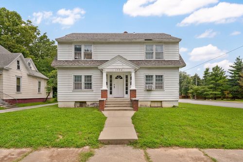 1504 N Summit Ave, Springfield, MO, 65803-3181 | Card Image