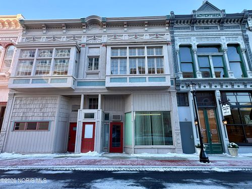 25 Court St, Tiffin, OH, 44883-2302 | Card Image