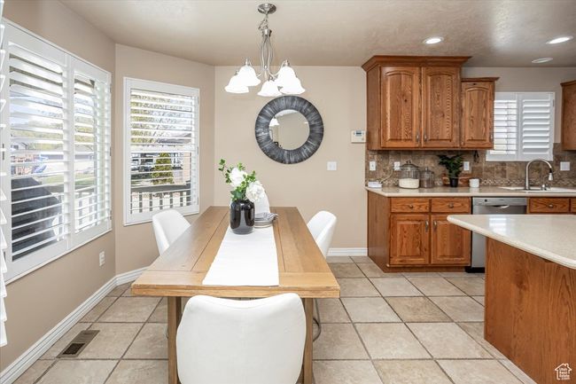 5195 5825, House other with 4 bedrooms, 3 bathrooms and 8 parking in Hooper UT | Image 14