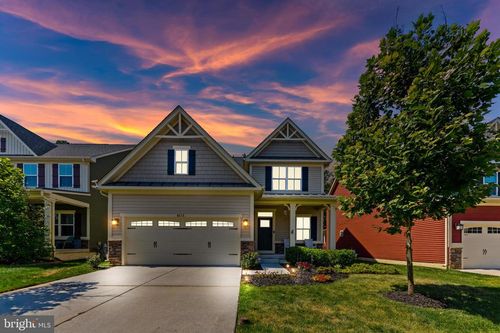 8212 Hickory Hollow Dr, GLEN BURNIE, MD, 21060-8698 | Card Image