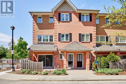 411-1400 The Esplanade N, Pickering (Town Centre), ON, L1V6V2 | Card Image