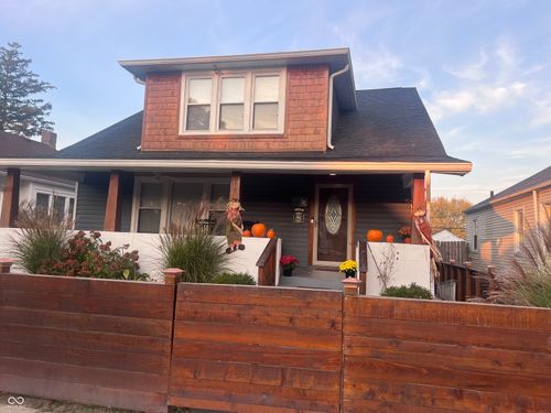 70 S 9th Ave, Beech Grove, IN, 46107-1825 | Card Image