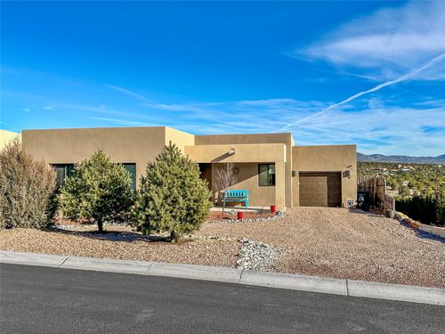 7 Via Vitae, Santa Fe, NM, 87507-8070 | Card Image