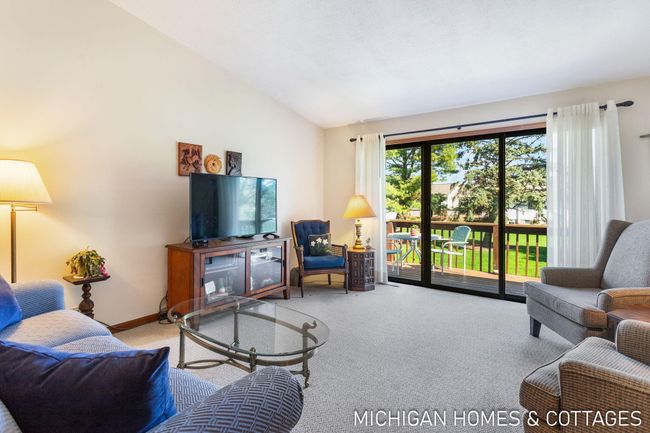23-web-or-mls-907-creekridge-dr | Image 8