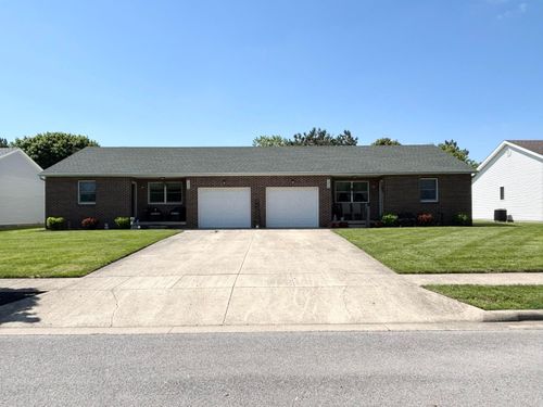 1970 Beacon St, Washington Court House, OH, 43160-1700 | Card Image