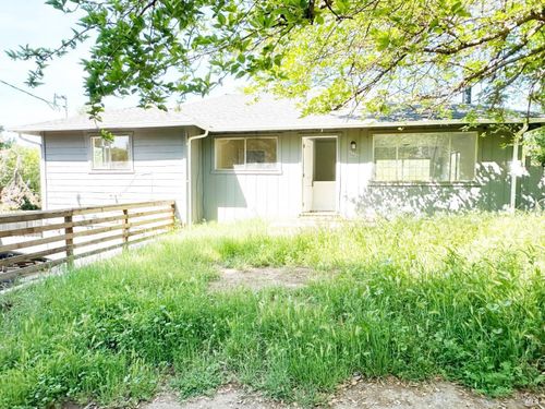 4083 Frye Ave, Clearlake, CA, 95422-7705 | Card Image