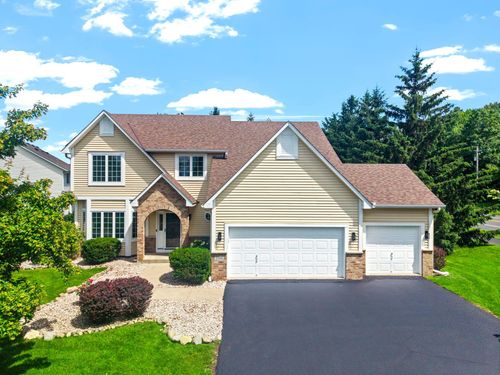1744 Mathias Rd, Shakopee, MN, 55379-4590 | Card Image