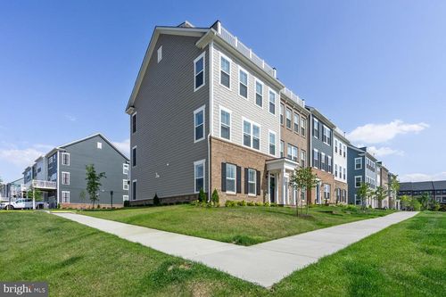 17300 Turnstone Dr, DUMFRIES, VA, 22026-3088 | Card Image