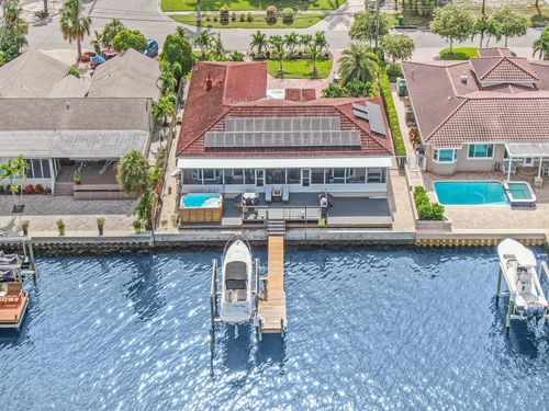 1818 Dolphin Blvd S, ST PETERSBURG, FL, 33707-3808 | Card Image
