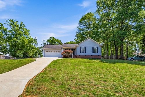 312 Carmicheal Ct, Boiling Springs, SC, 29316-7003 | Card Image