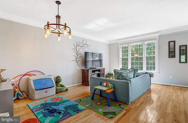 7721 Sullivan Cir, Townhouse with 3 bedrooms, 3 bathrooms and null parking in ALEXANDRIA VA | Image 5
