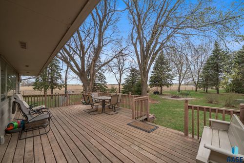 26470 484th Ave Avenue, Valley Springs, SD, 57068 | Card Image